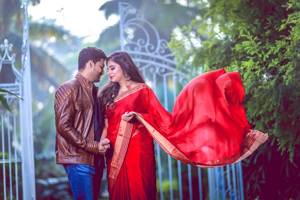 Posing Tips for couple and photographers phometo reviews